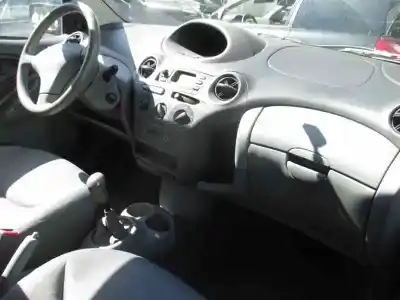 Veicolo di demolizione toyota yaris (ncp1/nlp1/scp1) 1.0 cat dell'anno 2001 alimentato 1szfe