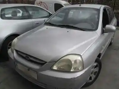 Veículo de Sucata kia rio rs berlina do ano 2004 alimentado a3d