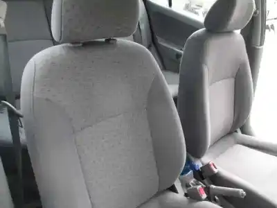 Veículo de Sucata kia rio rs berlina do ano 2004 alimentado a3d