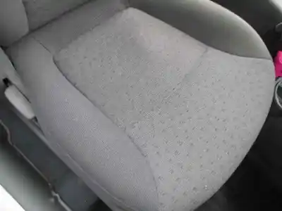 Veículo de Sucata kia rio rs berlina do ano 2004 alimentado a3d