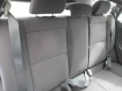 Veículo de Sucata kia rio rs berlina do ano 2004 alimentado a3d