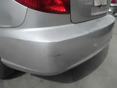 Veículo de Sucata kia rio rs berlina do ano 2004 alimentado a3d