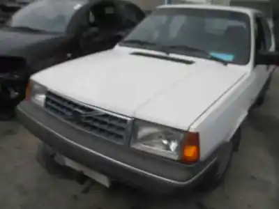 Véhicule à la ferraille volvo serie 340 345 dls de l'année 1990 alimenté b172