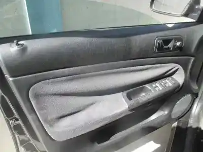 Verschrottungsfahrzeug volkswagen passat berlina (3b2) comfortline des jahres 1999 angetrieben adr