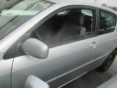 Scrapping Vehicle toyota corolla (_e12_) 2.0 d-4d (cde120_) of the year 2004 powered 1cdftv