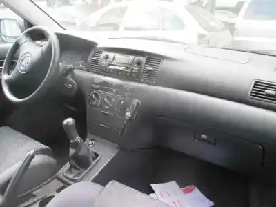 Scrapping Vehicle toyota corolla (_e12_) 2.0 d-4d (cde120_) of the year 2004 powered 1cdftv