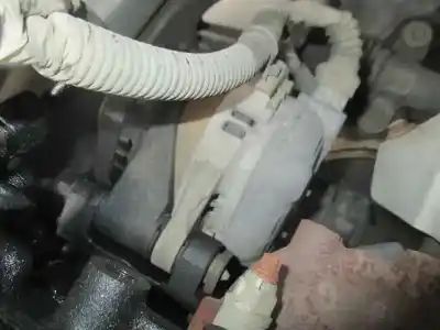 Scrapping Vehicle toyota corolla (_e12_) 2.0 d-4d (cde120_) of the year 2004 powered 1cdftv