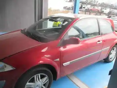 Здавання транспортного засобу renault megane ii berlina 5p confort authentique року 2003 потужний k9k d7