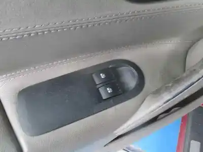 Здавання транспортного засобу renault megane ii berlina 5p confort authentique року 2003 потужний k9k d7