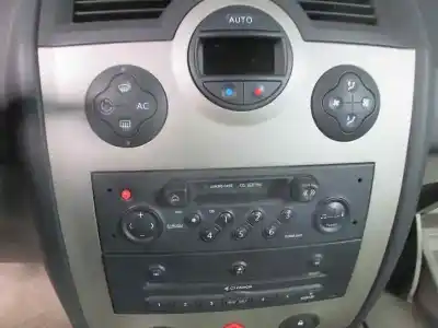 Здавання транспортного засобу renault megane ii berlina 5p confort authentique року 2003 потужний k9k d7