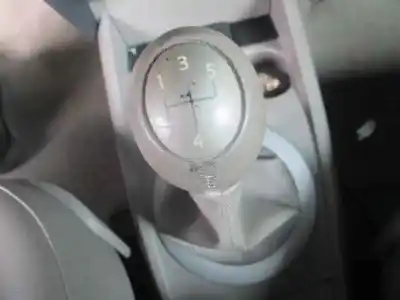 Здавання транспортного засобу renault megane ii berlina 5p confort authentique року 2003 потужний k9k d7