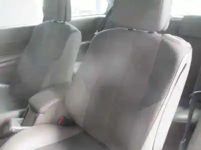 Здавання транспортного засобу renault megane ii berlina 5p confort authentique року 2003 потужний k9k d7
