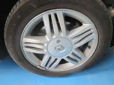 Здавання транспортного засобу renault megane ii berlina 5p confort authentique року 2003 потужний k9k d7