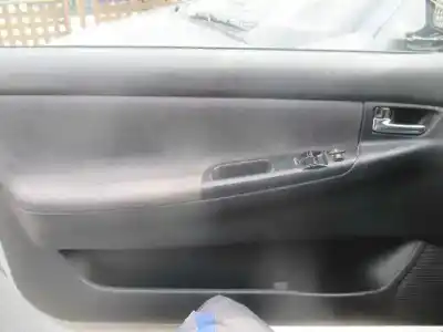 Scrapping Vehicle toyota corolla (_e12_) 2.0 d-4d (cde120_) of the year 2004 powered 1cdftv