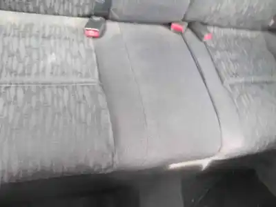 Scrapping Vehicle toyota corolla (_e12_) 2.0 d-4d (cde120_) of the year 2004 powered 1cdftv