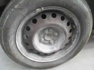 Scrapping Vehicle toyota corolla (_e12_) 2.0 d-4d (cde120_) of the year 2004 powered 1cdftv