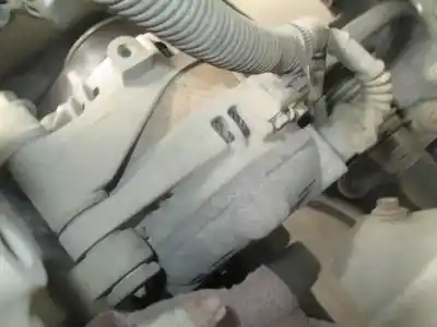 Scrapping Vehicle toyota corolla (_e12_) 2.0 d-4d (cde120_) of the year 2004 powered 1cdftv