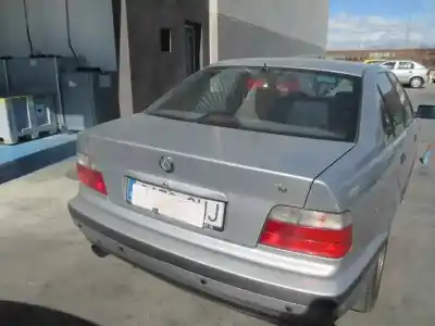 Здавання транспортного засобу bmw serie 3 berlina (e36) 325td року 1998 потужний d256t1