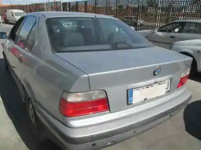 Здавання транспортного засобу bmw serie 3 berlina (e36) 325td року 1998 потужний d256t1