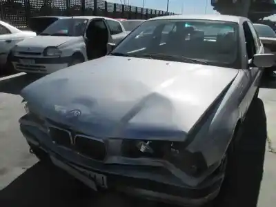 Здавання транспортного засобу bmw serie 3 berlina (e36) 325td року 1998 потужний d256t1