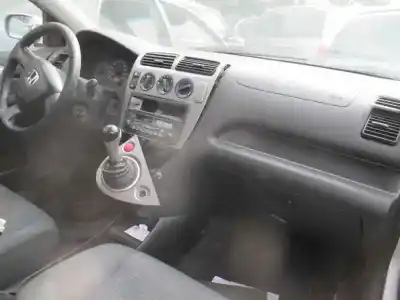 Sloopvoertuig honda civic berlina 3 (ep1/2) 1.7 ctdi ls van het jaar 2002 aangedreven 4ee2