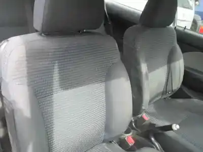 Sloopvoertuig honda civic berlina 3 (ep1/2) 1.7 ctdi ls van het jaar 2002 aangedreven 4ee2
