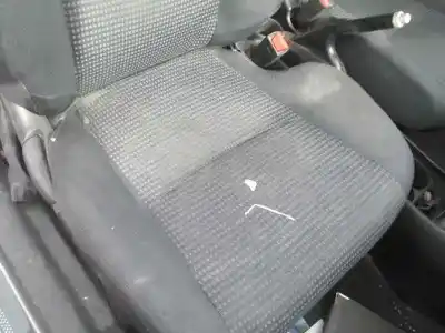 Sloopvoertuig honda civic berlina 3 (ep1/2) 1.7 ctdi ls van het jaar 2002 aangedreven 4ee2