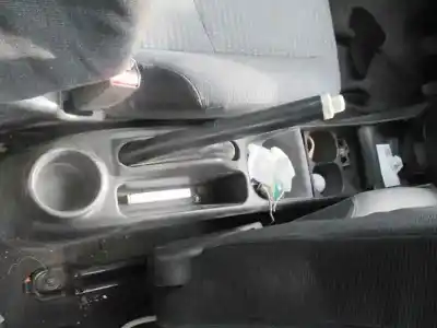 Sloopvoertuig honda civic berlina 3 (ep1/2) 1.7 ctdi ls van het jaar 2002 aangedreven 4ee2