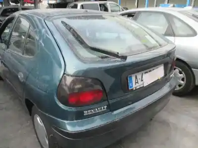 Veículo de Sucata renault megane i berlina hatchback (ba0) 1.6e europa do ano 1998 alimentado k7m