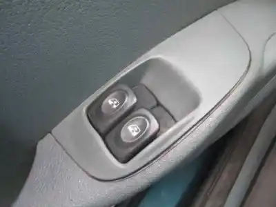 Veículo de Sucata renault megane i berlina hatchback (ba0) 1.6e europa do ano 1998 alimentado k7m