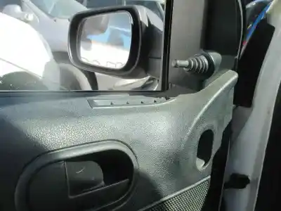 Veículo de Sucata ford fiesta (cbk) ambiente do ano 2004 alimentado f6ja