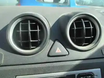 Veículo de Sucata ford fiesta (cbk) ambiente do ano 2004 alimentado f6ja