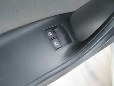 Vehicul casat seat ibiza (6j5) style tech al anului 2013 alimentat cay