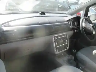 Sloopvoertuig ford galaxy (vy) ambiente van het jaar 2001 aangedreven anu