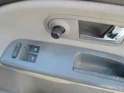 Sloopvoertuig ford galaxy (vy) ambiente van het jaar 2001 aangedreven anu