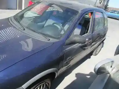 Veicolo di demolizione opel corsa b 1.5 diesel dell'anno 1995 alimentato x15d