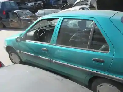 Veicolo di demolizione citroen saxo 1.1 sx dell'anno 1997 alimentato hdz