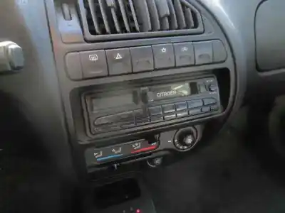 Veicolo di demolizione citroen saxo 1.1 sx dell'anno 1997 alimentato hdz