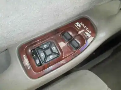 Veículo de Sucata chrysler voyager (es) 3.3 le do ano 1994 alimentado g/r00