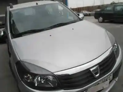 Vehicul casat dacia sandero laureate music al anului 2012 alimentat k9k e8