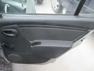 Vehicul casat dacia sandero laureate music al anului 2012 alimentat k9k e8