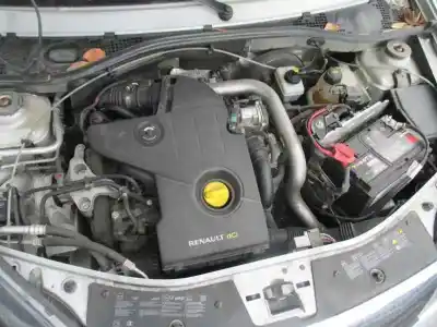 Vehicul casat dacia sandero laureate music al anului 2012 alimentat k9k e8