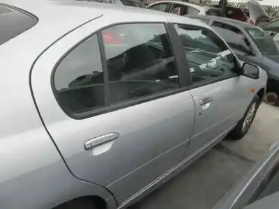 Veículo de Sucata nissan primera berlina (p11) básico do ano 2002 alimentado qg16