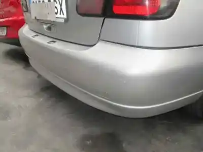 Veículo de Sucata nissan primera berlina (p11) básico do ano 2002 alimentado qg16