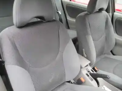 Veículo de Sucata nissan primera berlina (p11) básico do ano 2002 alimentado qg16