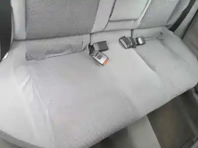 Veículo de Sucata nissan primera berlina (p11) básico do ano 2002 alimentado qg16