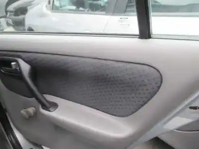 Veículo de Sucata nissan primera berlina (p11) básico do ano 2002 alimentado qg16