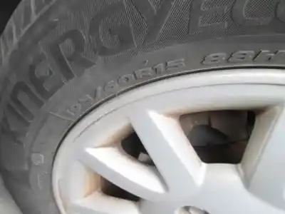 Veículo de Sucata nissan primera berlina (p11) básico do ano 2002 alimentado qg16
