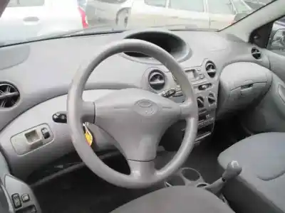 Veicolo di demolizione toyota yaris (ncp1/nlp1/scp1) 1.0 cat dell'anno 2003 alimentato 1sz-fe