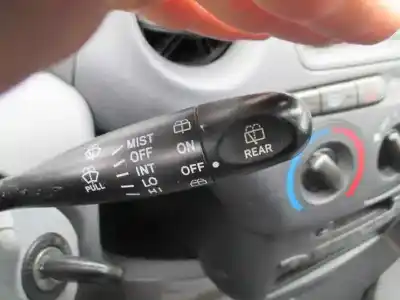 Veicolo di demolizione toyota yaris (ncp1/nlp1/scp1) 1.0 cat dell'anno 2003 alimentato 1sz-fe